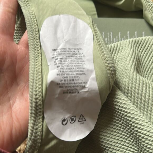 H&M | Pistachio Green Textured Padded Cup One Piece Swimsuit | XL - Picture 6 of 7